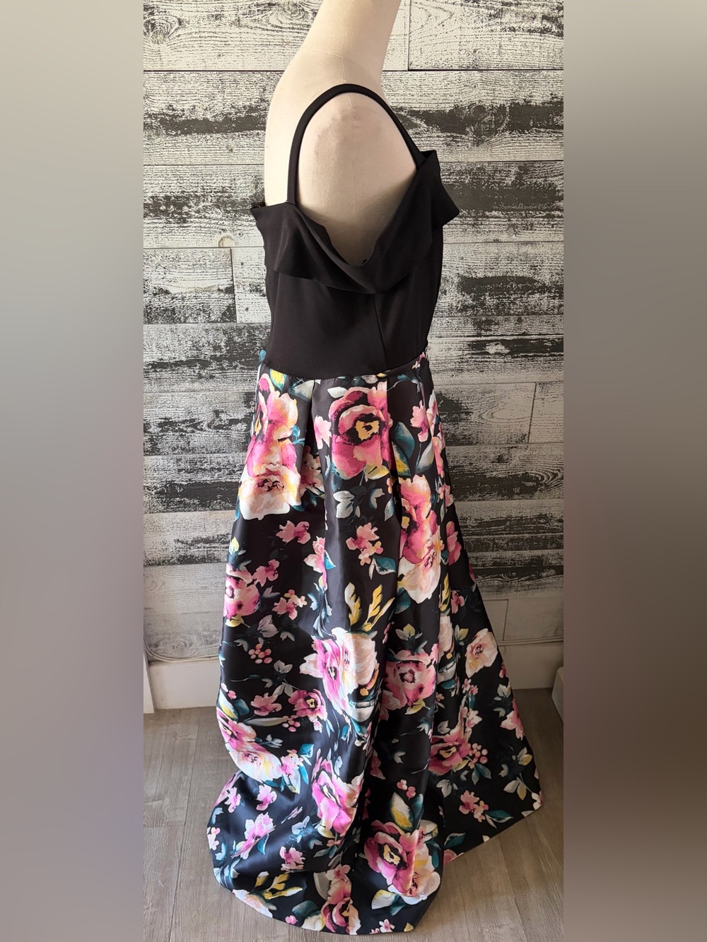NWT Sangria Black Floral Dress with Pink Blooms - Picture 2 of 9